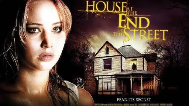 Movie-Review-The-House-at-the-End-of-the-Street-2012